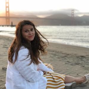 Meet your Posher, Angela